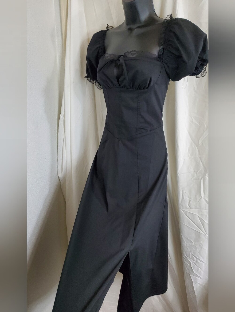Black lace trim bust tie corset style laceup back midi nap dress size medium